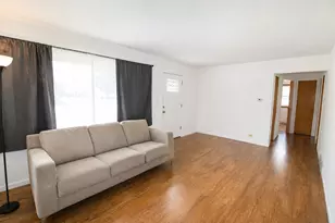 3209 Cornell Rd, Waukegan, IL 60087 - Photo 9