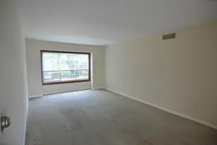 370 Eastern Ave, Barrington, IL 60010 - Photo 5