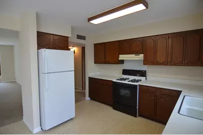 370 Eastern Avenue #370, Barrington, IL 60010 - Photo 3