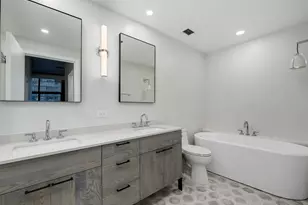 333 W Hubbard St, Chicago, IL 60654 - Photo 15