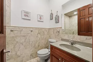 7001 Laramie Ave, Skokie, IL 60077 - Photo 27