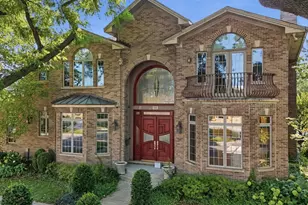 7001 Laramie Ave, Skokie, IL 60077 - Photo 1