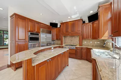 7001 Laramie Avenue, Skokie, IL 60077 - Photo 17