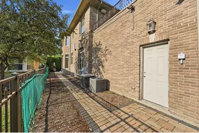 7001 Laramie Avenue, Skokie, IL 60077 - Photo 59