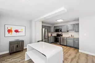 6301 N Sheridan Rd, Chicago, IL 60660 - Photo 5