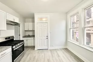 2224 S Sawyer Ave, Chicago, IL 60623 - Photo 3