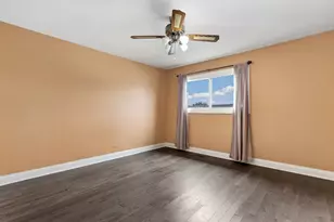6829 Winston Dr, Tinley Park, IL 60477 - Photo 9
