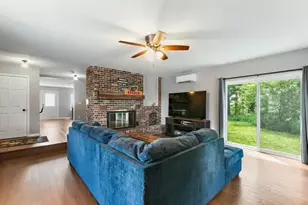 12903 Perry Rd, Dekalb, IL 60115 - Photo 7