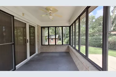 1031 Holly Lane, Glenview, IL 60025 - Photo 11