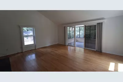 1031 Holly Lane, Glenview, IL 60025 - Photo 9