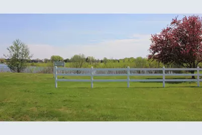 36537 N Fox Hill Drive, Wadsworth, IL 60083 - Photo 3