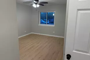 1785 W Algonquin Rd, Mount Prospect, IL 60056 - Photo 5