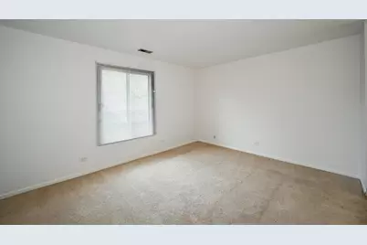 880 Johnstown Lane #B, Wheaton, IL 60189 - Photo 15