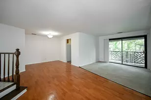 880 Johnstown Ln, Wheaton, IL 60189 - Photo 7