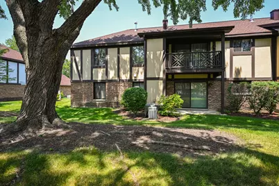 880 Johnstown Lane #B, Wheaton, IL 60189 - Photo 21