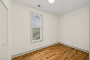 4852 W Melrose St, Chicago, IL 60641 - Photo 17