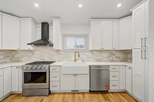 4852 W Melrose St, Chicago, IL 60641 - Photo 11