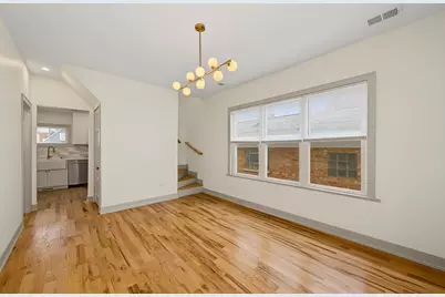 4852 W Melrose Street, Chicago, IL 60641 - Photo 9