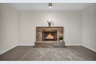 221 Hillside Lane, Bloomington, IL 61701 - Photo 5