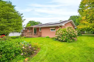 221 Hillside Ln, Bloomington, IL 61701 - Photo 27