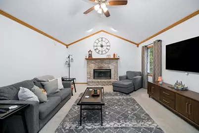 559 Hollyberry Lane, Bourbonnais, IL 60914 - Photo 9