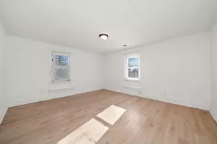 1097 E Merchant St, Kankakee, IL 60901 - Photo 9