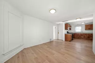 1097 E Merchant St, Kankakee, IL 60901 - Photo 3
