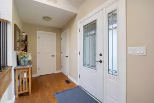 9N859 Channel Ct, Elgin, IL 60124 - Photo 3