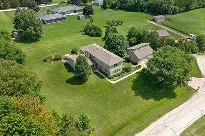 9N859 Channel Court, Elgin, IL 60124 - Photo 35