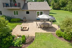 9N859 Channel Ct, Elgin, IL 60124 - Photo 33
