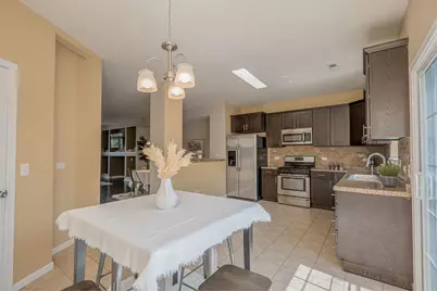 335 Lakeshore Drive, Oswego, IL 60543 - Photo 13