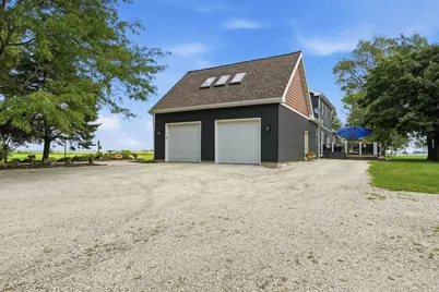 1737 E 1700 North Road, Watseka, IL 60970 - Photo 5