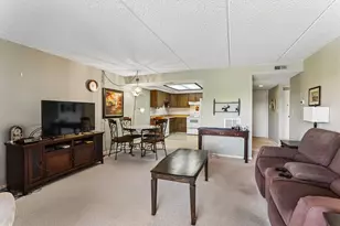 930 Taylor Dr, Gurnee, IL 60031 - Photo 5