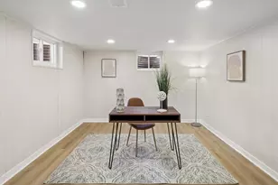 3820 Dobson St, Skokie, IL 60076 - Photo 17