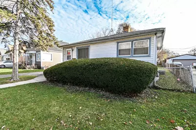 629 S Fulton Avenue, Waukegan, IL 60085 - Photo 3