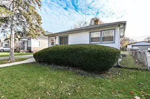 629 S Fulton Ave, Waukegan, IL 60085 - Photo 3