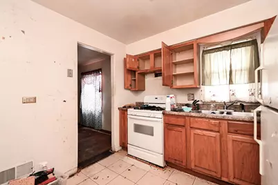629 S Fulton Avenue, Waukegan, IL 60085 - Photo 5