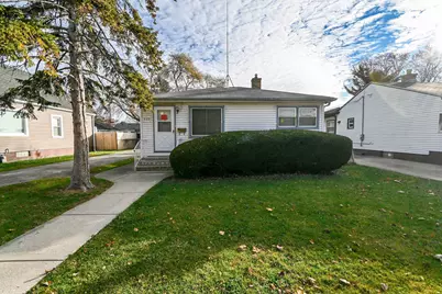 629 S Fulton Avenue, Waukegan, IL 60085 - Photo 1