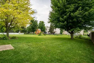 1401 Ballyshannon Dr, Bloomington, IL 61704 - Photo 27