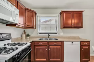 537 Lincoln Ave, Grayslake, IL 60030 - Photo 9