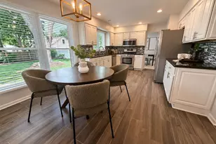 1249 Stonegate Rd, Naperville, IL 60540 - Photo 9