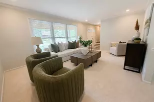 1249 Stonegate Rd, Naperville, IL 60540 - Photo 13