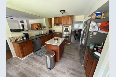 4 Yorkshire Drive, Lincolnshire, IL 60069 - Photo 9