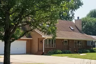 41W475 Silvana Dr, Elgin, IL 60124 - Photo 1