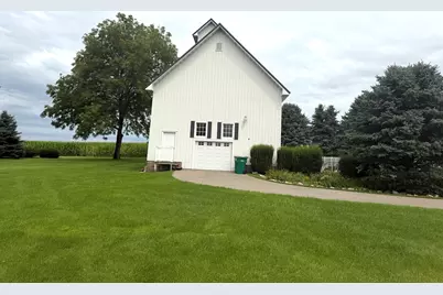 19445 Shabbona Road, Malta, IL 60150 - Photo 33