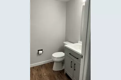 215 E Park Avenue #202, Libertyville, IL 60048 - Photo 7