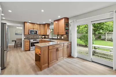 3220 W Lorient Drive, McHenry, IL 60050 - Photo 13