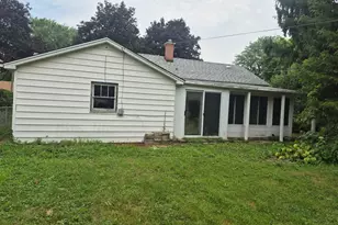 726 E Grand Lake Blvd, West Chicago, IL 60185 - Photo 3