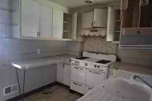 726 E Grand Lake Blvd, West Chicago, IL 60185 - Photo 5