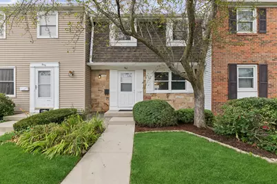 942 Cardiff Court, Schaumburg, IL 60194 - Photo 1